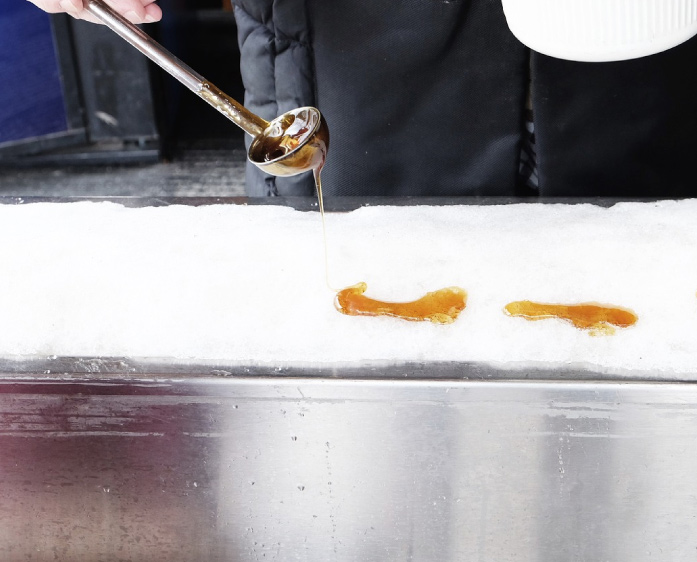 recette-tire-sur-la-neige-sirop-d-erable-bio-recette-pour-gaufres-crepes Recette de cocktail au sirop d’érable pour vos apéritifs entre amis