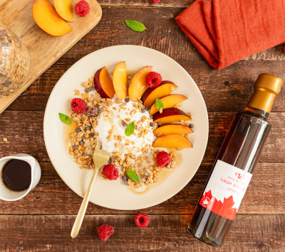 recette-bowl-glace-aux-nectarines-framboises-sirop-derable-carre Recette bowl glacé aux nectarines framboises et sirop d'érable